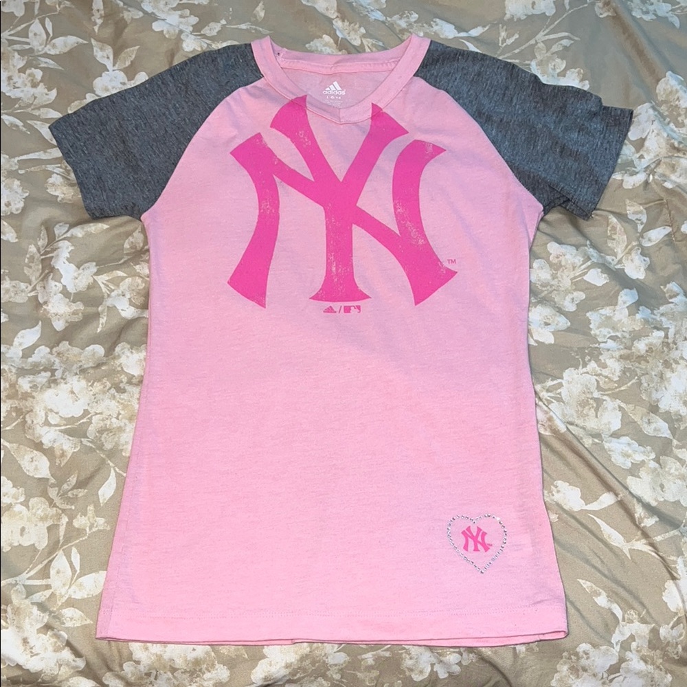 Adidas New York Yankee’s Pink and Gray Short Sleeve Tee Size Large